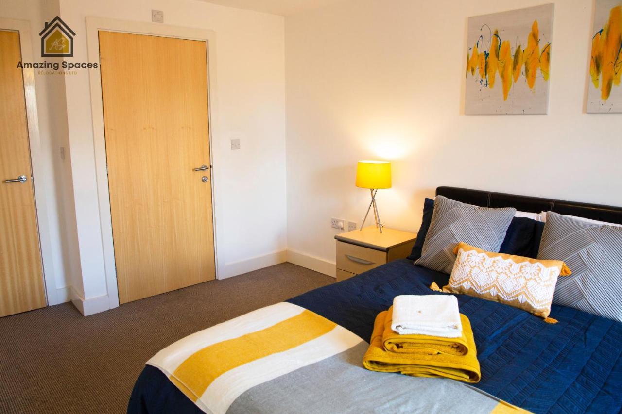 Executive 2 Bed Flat In Stockton Heath By Amazing Spaces Relocations Ltd Warrington Eksteriør bilde