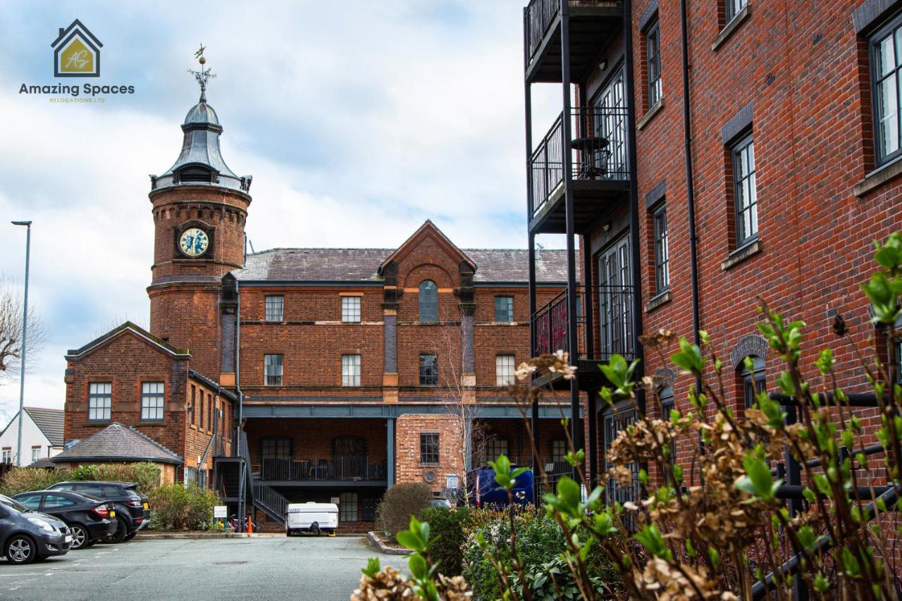 Executive 2 Bed Flat In Stockton Heath By Amazing Spaces Relocations Ltd Warrington Eksteriør bilde
